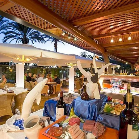 Puerto Anfi- Luxury- Penthouse- Sleeps 9- Amazing Sea Views Aparthotel *